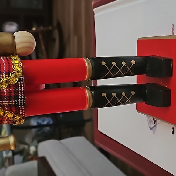 Solider Christmas Holiday Decorative Wood Nutcracker Mantel Table Display 15” - Picture 7 of 11